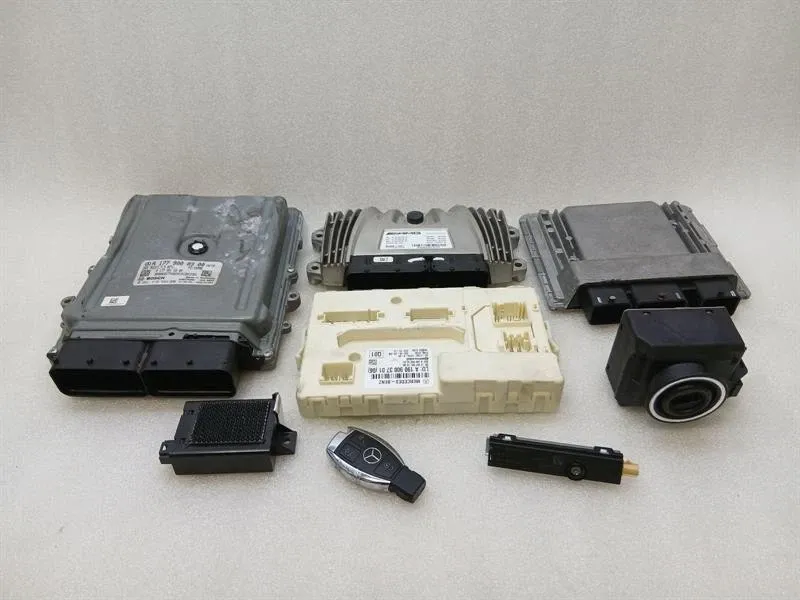 Mercedes GT R190 Roadster Engine ECU A1779000300 Engine Control Unit M177 AMG