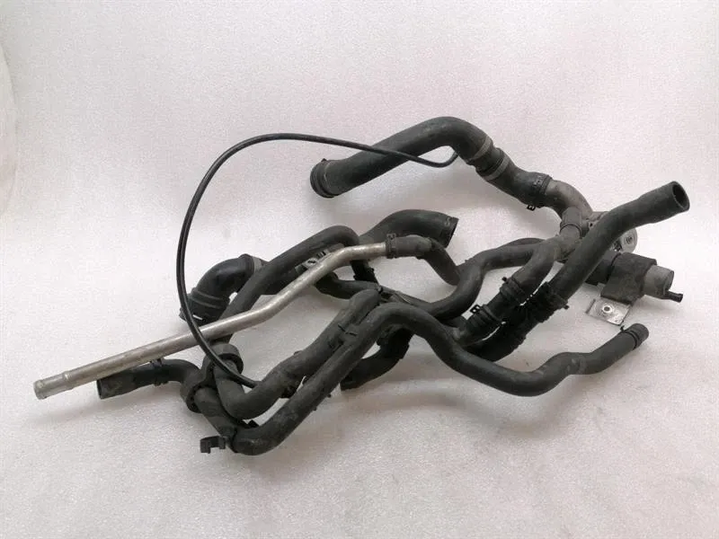 Mercedes SL R230 Cooling Pipe A2305011582 Coolant Hose A2305000575