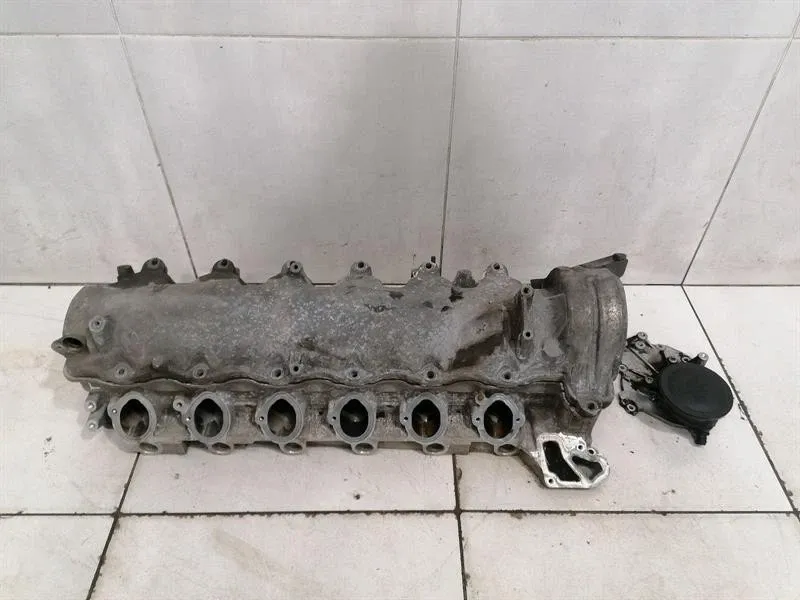 Maybach 57 W240 Cylinder Head A2750101801 LEFT CYLINDER HEAD LEFT