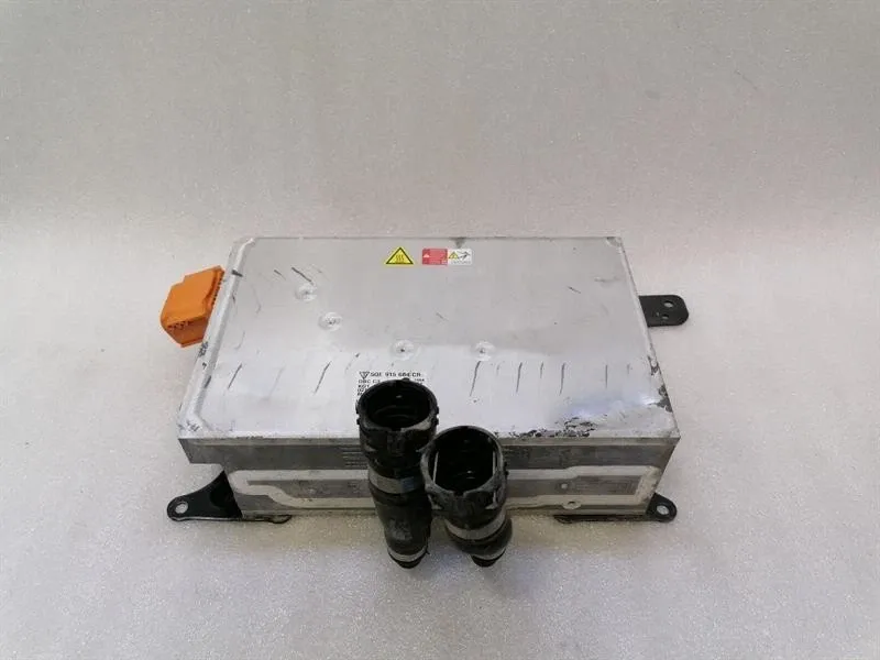 Porsche Taycan 9J high-voltage charger 5QE915684CR charger high-voltage battery