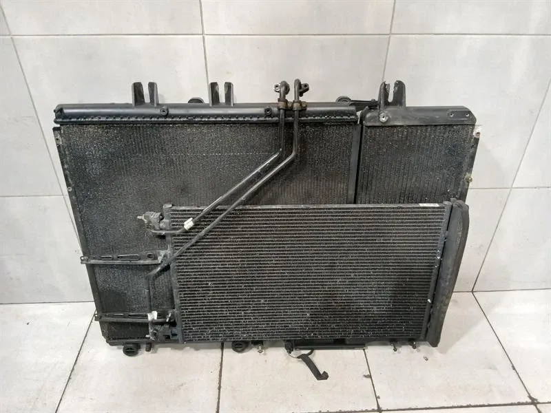 Ferrari 812 Superfast F152M V12 Radiator Pack 319867 Radiator Pack