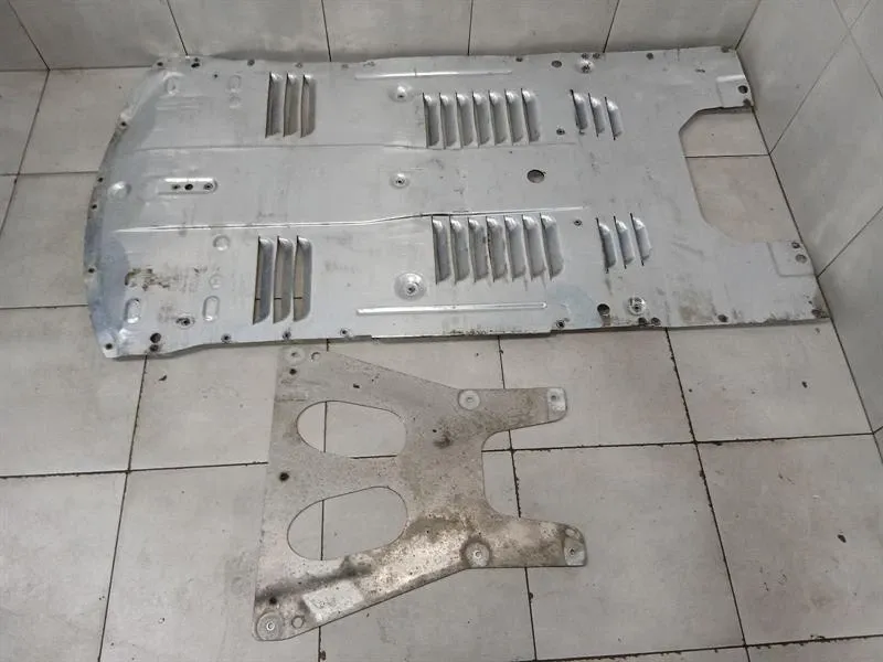 Aston Martin DB9 COUPE Undertray AG43-5E209-BA Underbody Trim