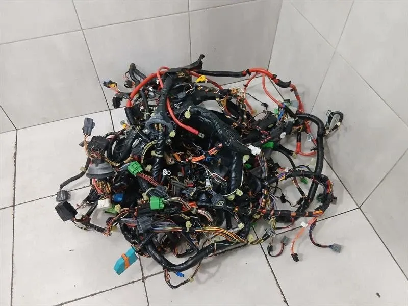 ASTON MARTIN DB9 Volante Wiring Loom MAIN RHD VOLANTE