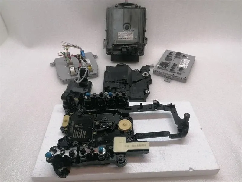 MERCEDES C CLASS W205 ENGINE ECU A1779003901 ENGINE CONTROL UNIT M177 KIT SET