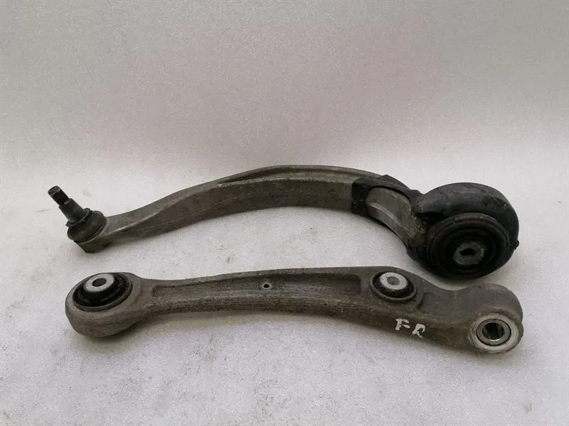 Porsche Macan 95B Right Front Wishbone 9A740769403 Front Right Wishbone