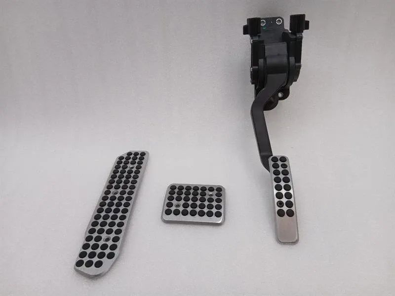 Aston Martin DB9 Volante Throttle Pedal (Electrical) 8D33-9F836-AB Throttle Pedal