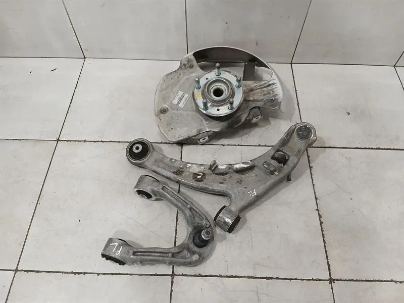 Aston Martin Vanquish AM310 Left Front Hub AY93-3K185-AB Front Wheel Bearing Housing