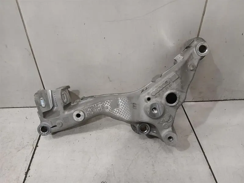 Porsche 911 992 subframe rear 992505063C left axle frame rear axle