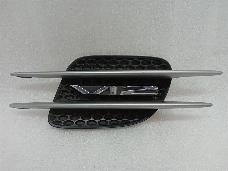 Mercedes SL R230 Front Right Fender Grille A2306900236 Fender Grille V12