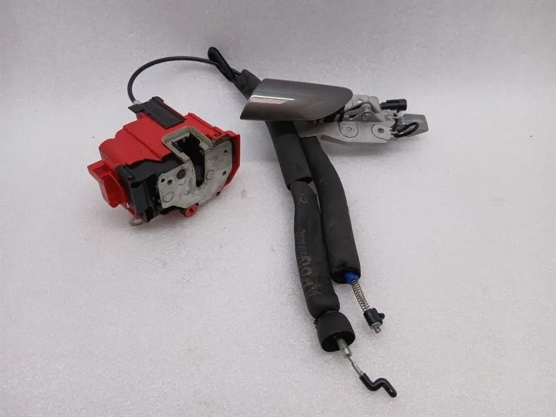 Ferrari GTC4 Lusso T 3.9 V8 F151M Door Lock 87065200 LHD RIGHT Door Lock