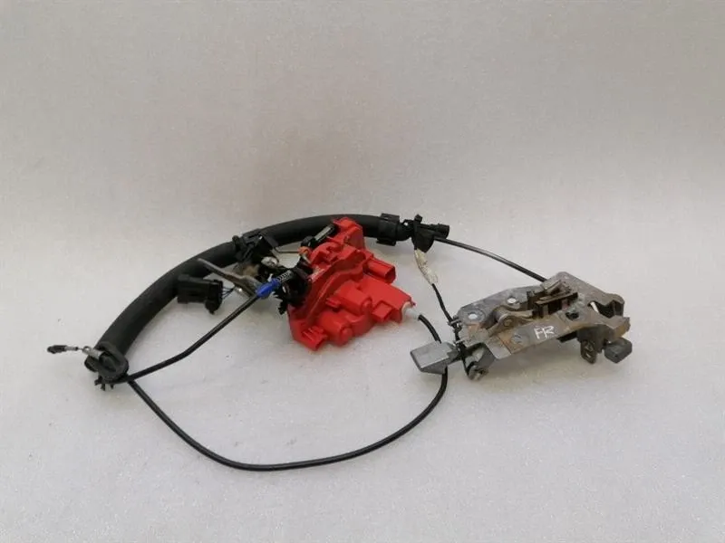 Ferrari 458 F142 Spider Door Lock 83679400 RH RHD Door Lock 80821600