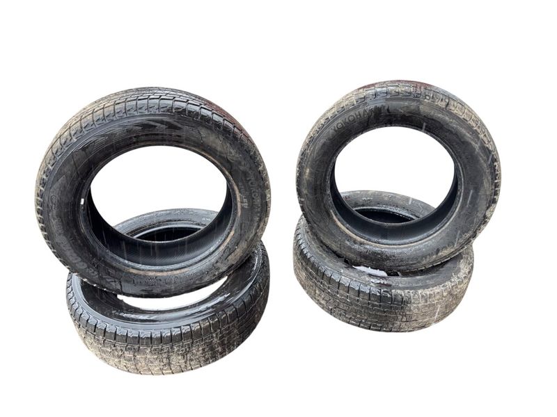 Tyre 4 pcs LEXUS RX III (AL10) (2008-2015)