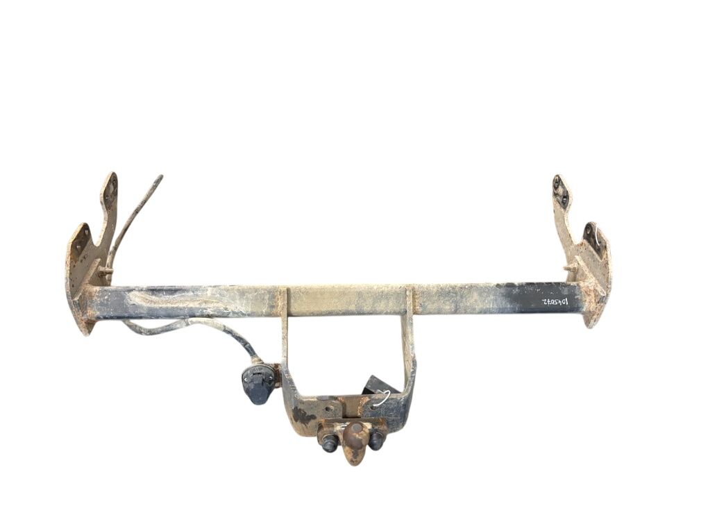PW9600K003 Towbar TOYOTA HILUX VIII (AN110, AN120, AN130) (2015-)