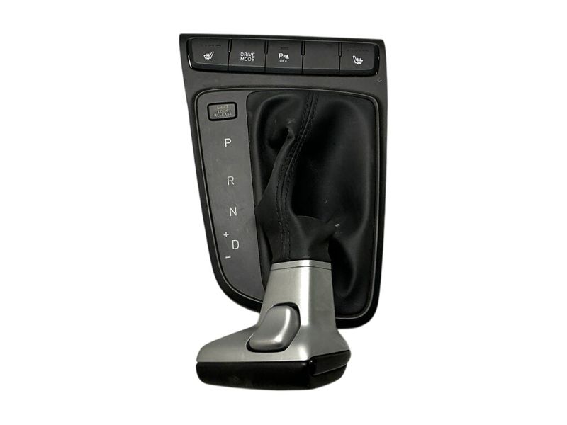 84651-Q0100 84651Q0100 84655-Q0100 84655Q0100 Gearshift lever cover HYUNDAI BAYON (BC3) (2021-)
