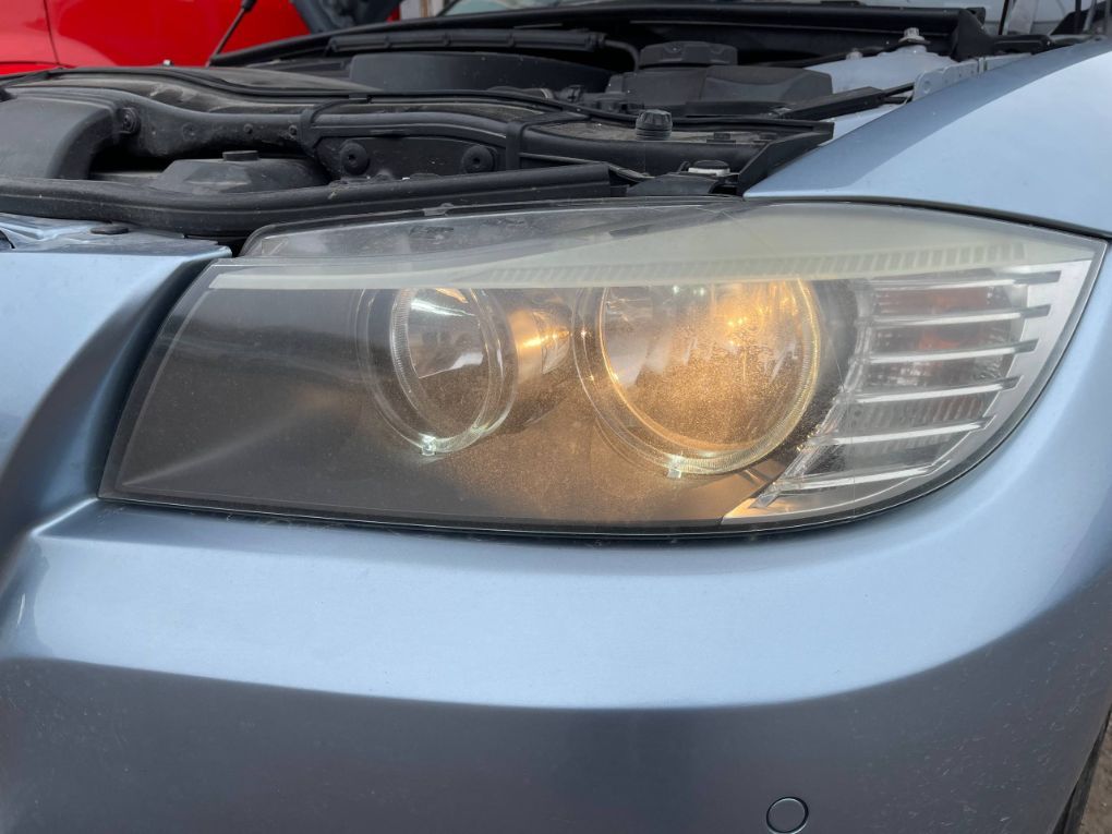 7202573 Headlight left BMW 3 (E90, E91, E92, E93) (2005-2011)