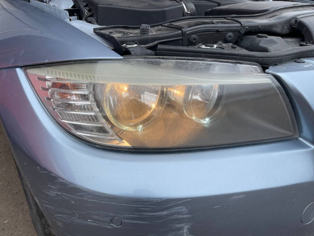 7202574 Headlight right BMW 3 (E90, E91, E92, E93) (2005-2011)