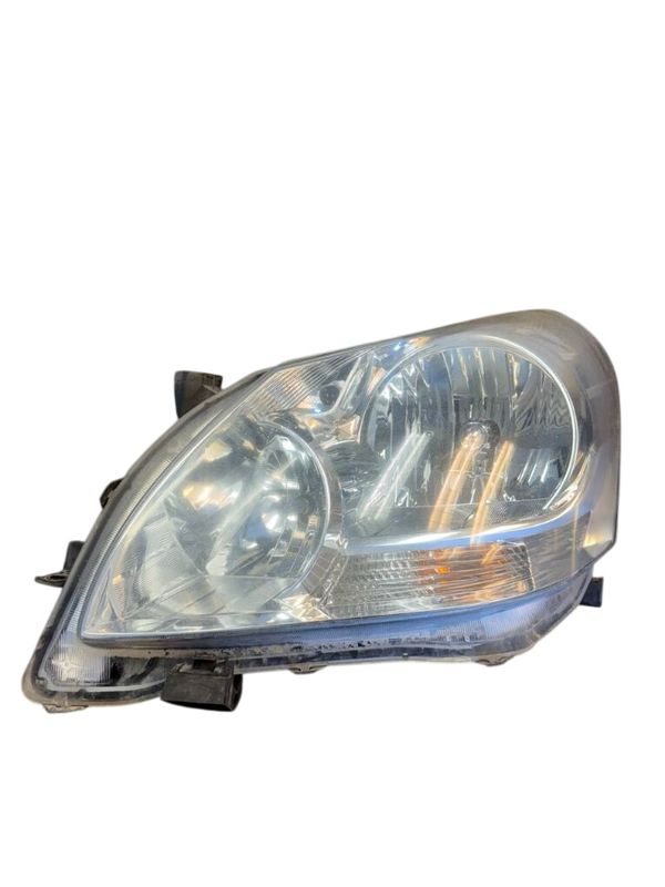 811500F090 Headlight left TOYOTA VERSO (AR20) (2009-2018)