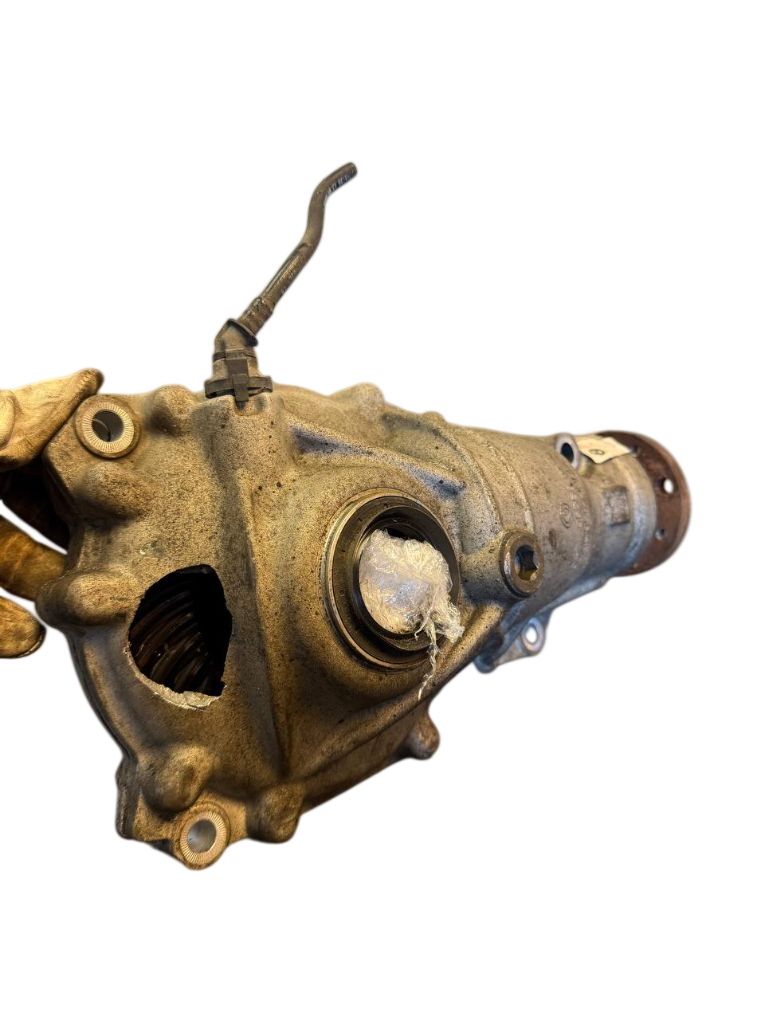 8618381 31507648881 Front axle Differential BMW X3 (F25) (2010-2017)