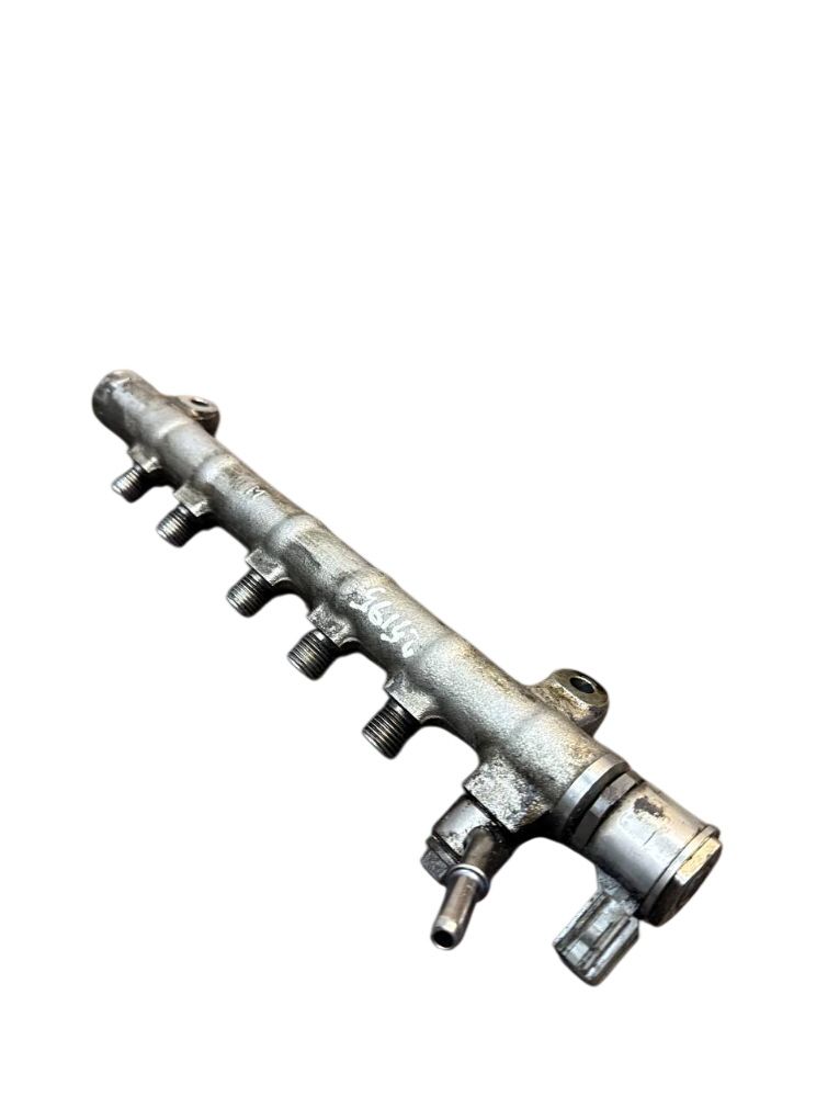 31405380 Fuel Distributor / fuel rail VOLVO V70 III (BW) (2007-2016)