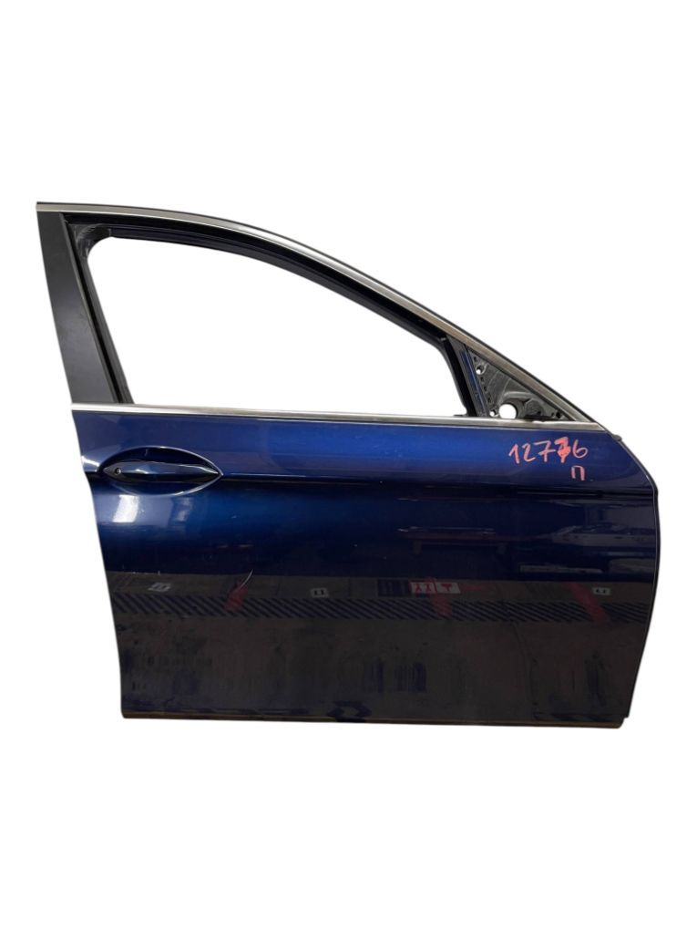 7206108 9628754 Door Front Right BMW 5 (F10, F11) (2010-2017)