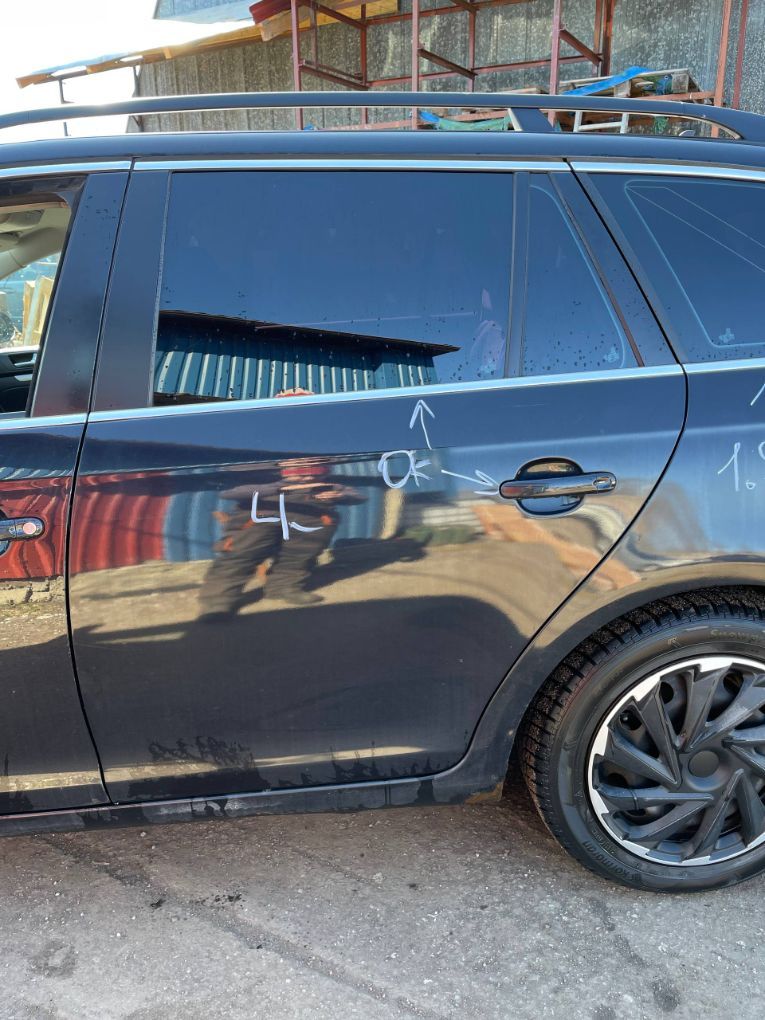 1K9833055 Door Rear  Left VW GOLF V (1K) (2003-2009)