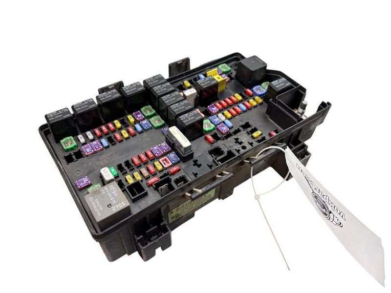68243263AC Fuse box RAM RAM 1500 2500 3500 (DJ, DS) (2010-2018)