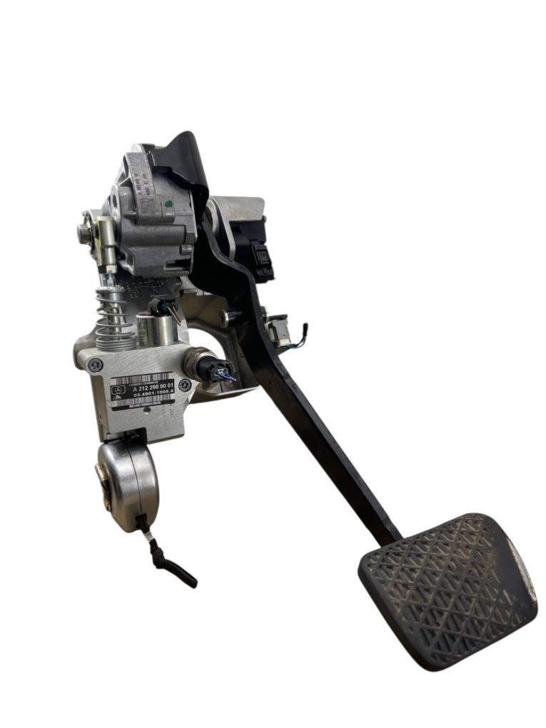 2122900001 Brake pedal MERCEDES-BENZ E-CLASS (W212) (2009-2016)
