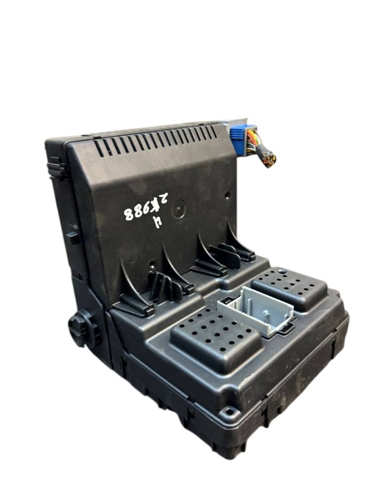 30786890 Body control module (BCM) VOLVO V70 II / XC70 I (P80) (2000-2007)
