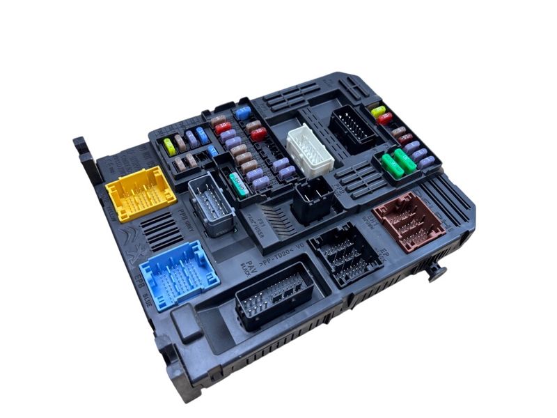 9823063180 Comfort Module (CCM) TOYOTA PROACE (MDY, MDZ) (2016-)