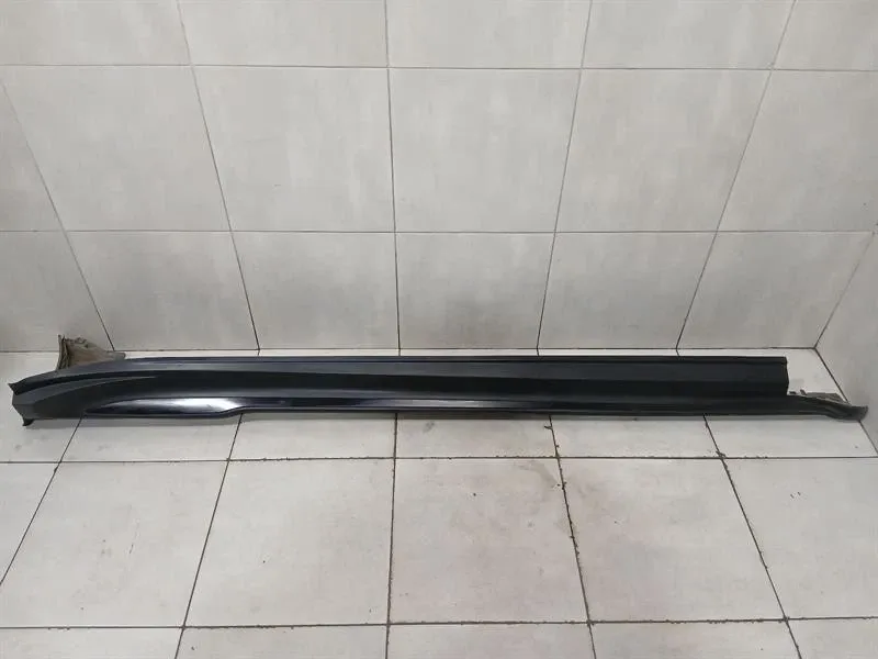 Porsche Taycan 9J side skirt 9J1854886B right side sill right