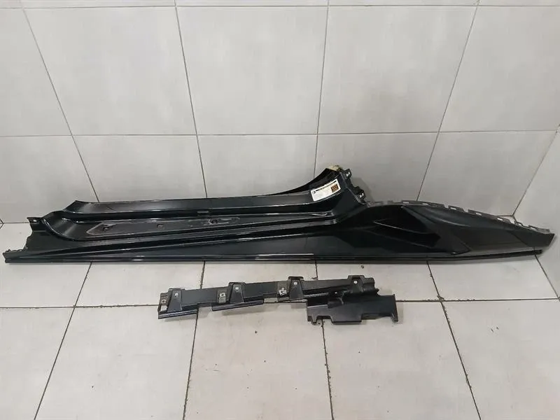 Lamborghini Huracan LP640 EVO SPYDER side skirt 4T0853533 left side skirts