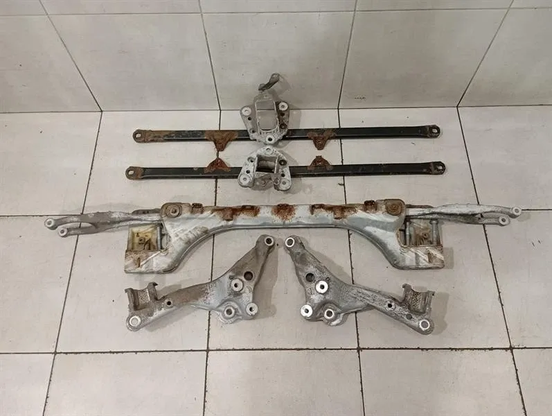 Porsche 911 991 Rear Subfram 99133126106 Rear Axle 99133115205