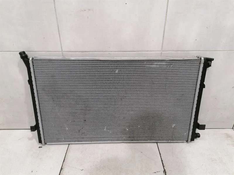 Aston Martin DBS SUPERLEGGERA AM7 18-24 Water Radiator Water Cooler Radiator db11