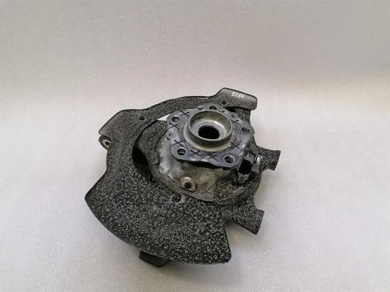 Ferrari FF F151 right rear hub 276810 wheel bearing housing rear bearing defect
