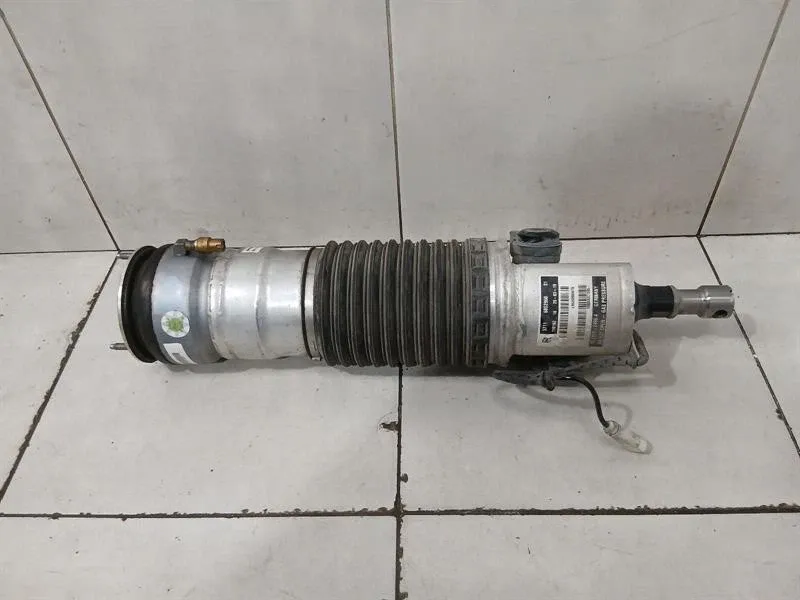 Rolls Royce Wraith RR5 Coupe Shock Absorber Front 6892860 Front Shock Absorber