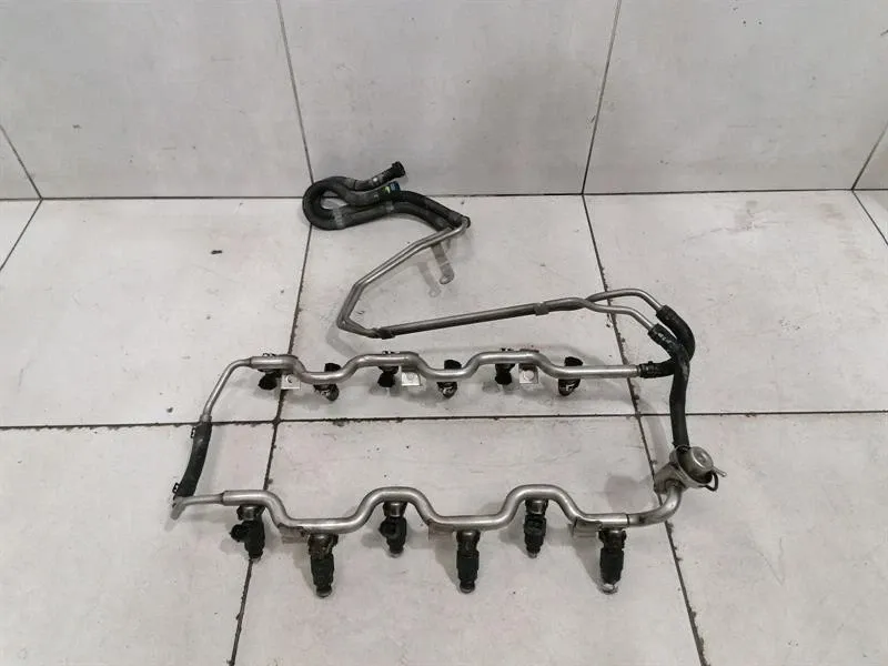 Bentley Continental GT W12 Injector Set 07C906031B Fuel Rail