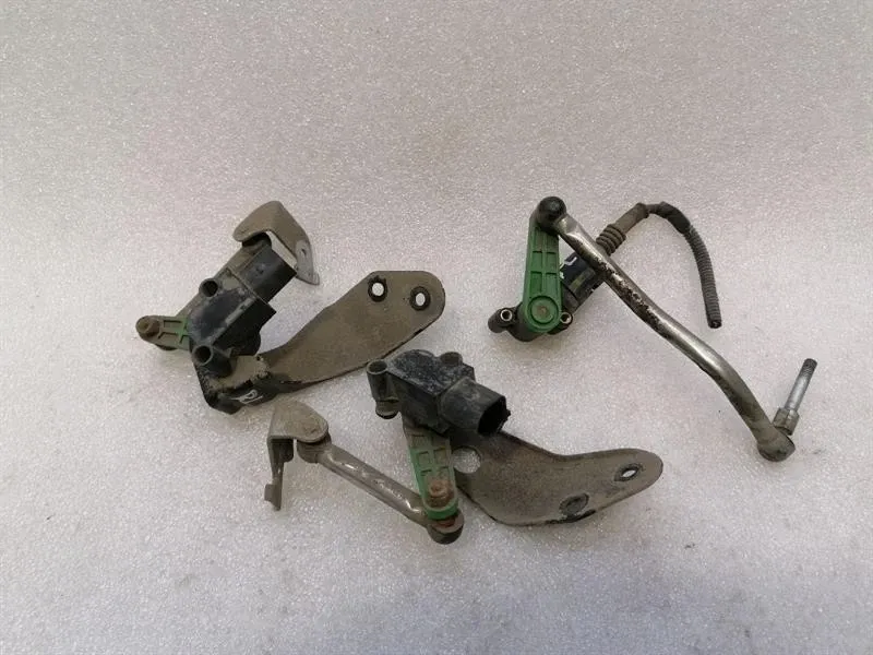 Bentley Continental GT W12 Level Sensor 3W0941285E Height Sensor 3W0616572