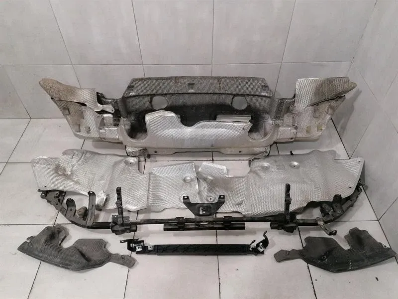LAMBORGHINI HURACAN LP 610-4 COUPE 4T0813753D REAR BUMPER FRAME + HEAT SHIELDS
