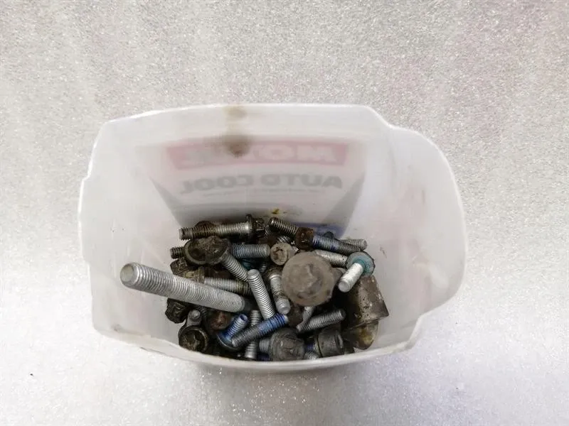 PORSCHE BOXSTER 987 ENGINE SCREWS BOTLS BOLTS M96.25