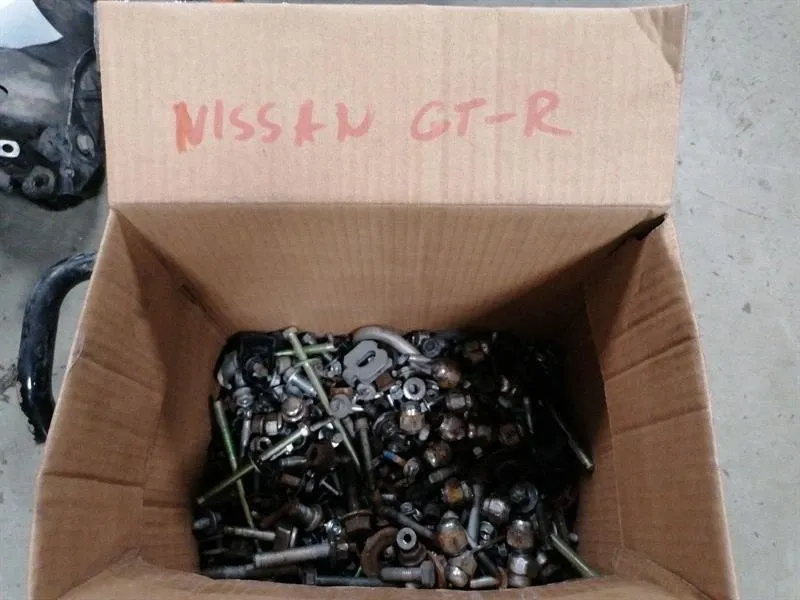 NISSAN GT-R R35 SCREWS BOLTS FROM ONE CAR SET BOLTS