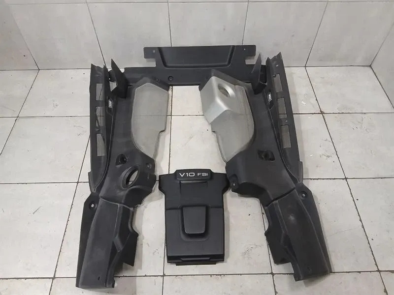 Audi R8 Type 42 5.2 V10 Coupe Engine Cover 420863082K SET Engine Cover