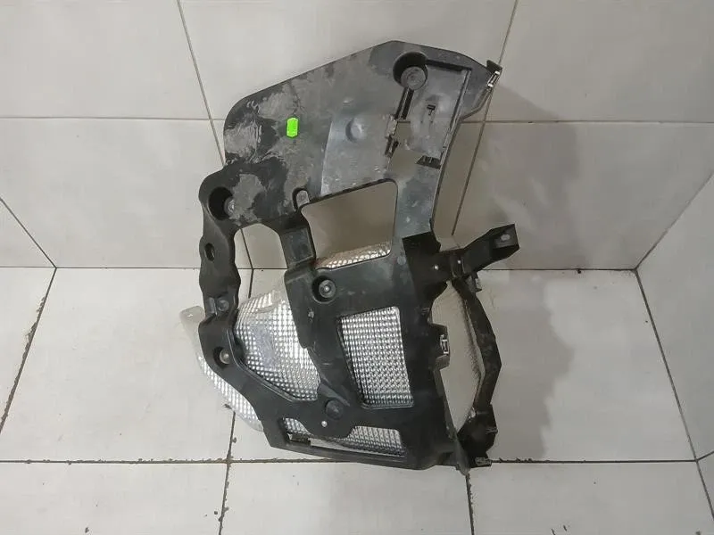 Porsche Panamera 976 24-26' Holder Bracket RIGHT 976807332 Holder Carrier RIGHT