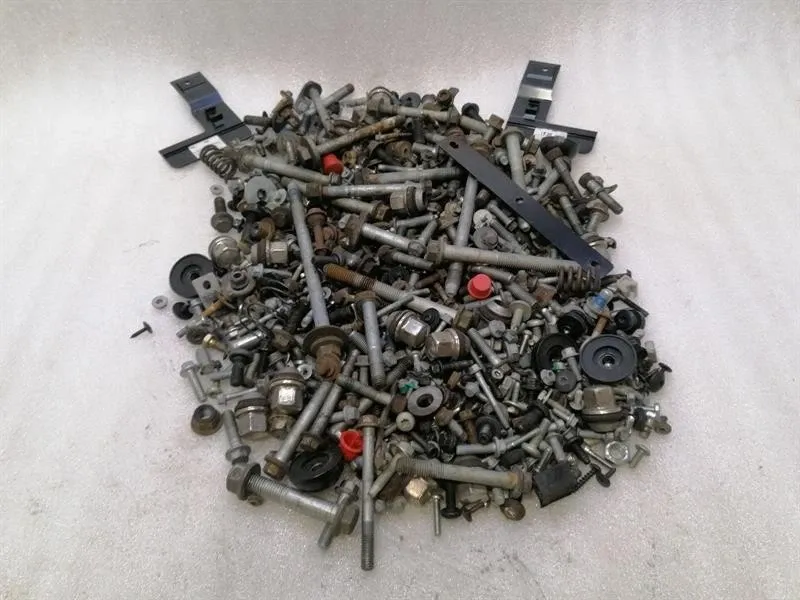 ASTON MARTIN VANTAGE V8 SCREWS BOLTS FROM ONE CAR SET BOLTS