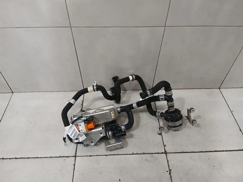 FERRARI 296 GTS F171 814467 HV BATTERY HEATER + PUMP + VALVE 838313 797425