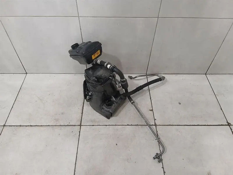 McLaren 720S Coupe Power Steering Pump 14D0032CP Power Steering Pump