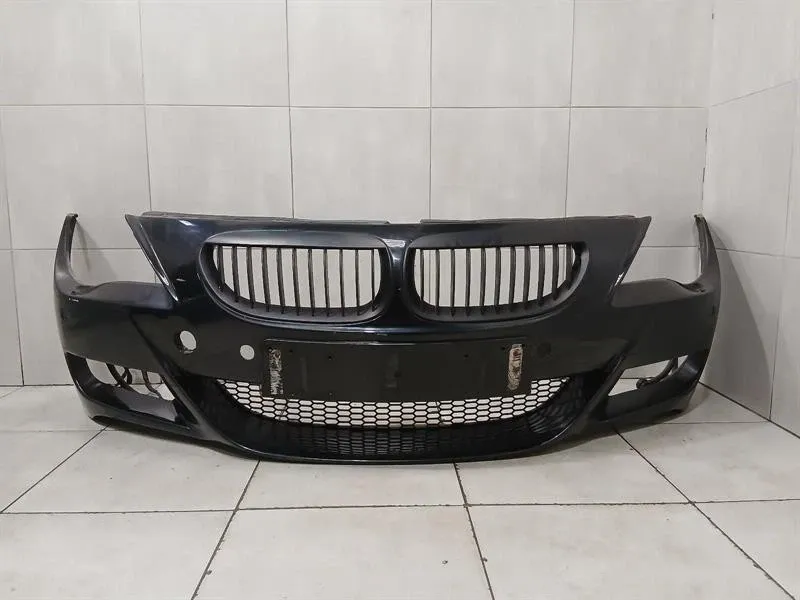 BMW M6 E63 FRONT BUMPER 7899505 FIBREGLASS FRONT BUMPER REPLICA NON OEM