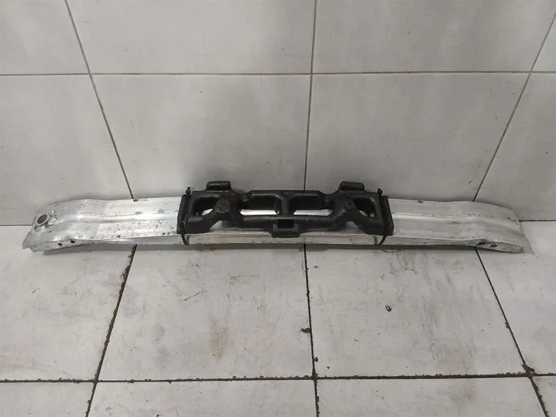 Porsche Macan 95B Front Bumper Beam 8R0807113D Front Bumper Carrier