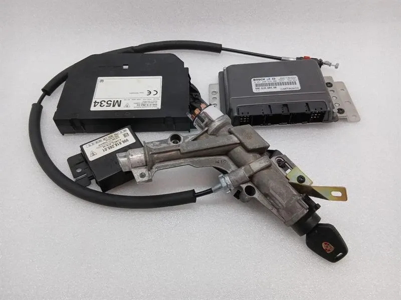 Porsche 911 996 engine ECU set 99661860400 engine control unit set