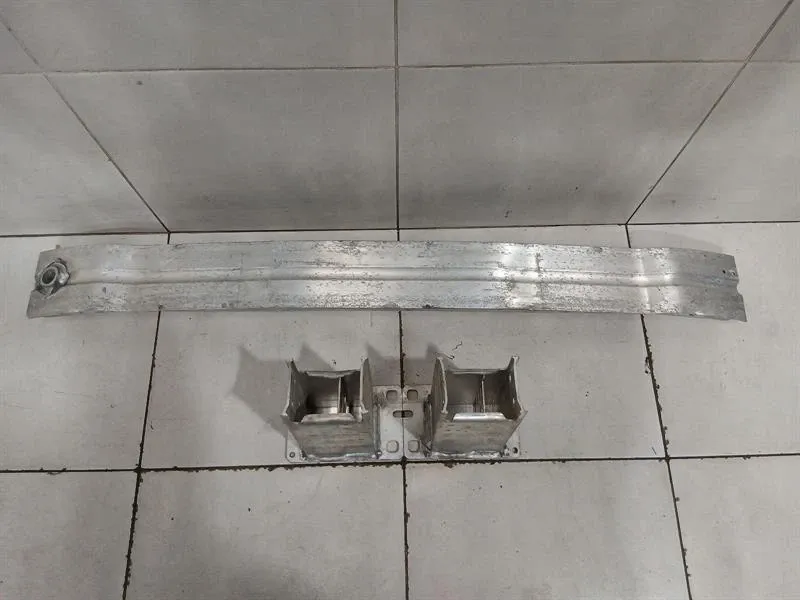 Porsche Macan 95B Front Bumper Beam 8R0807113D Front Bumper Carrier