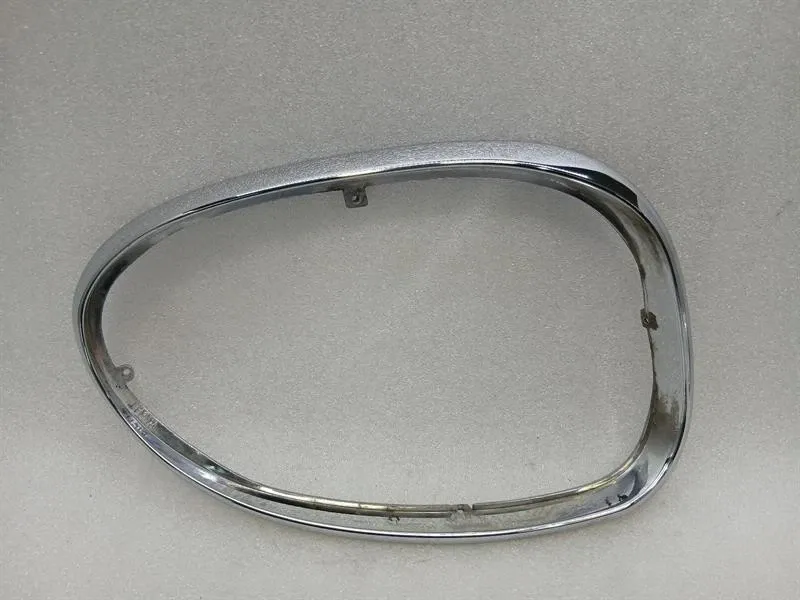 Bentley Arnage T rear right light surround PM55272CHRU rear right cover